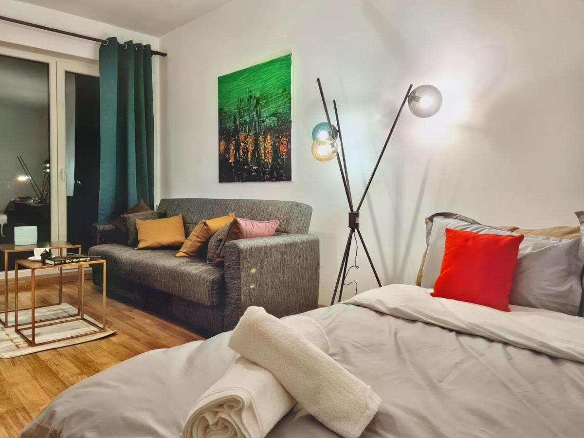 Lovely Ultracentral Apartment With Parking Κλουζ-Ναπόκα Εξωτερικό φωτογραφία